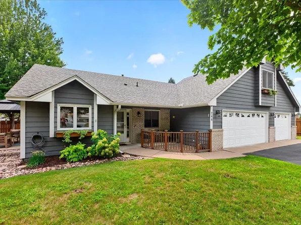 246 8th St NW, Elk River, MN 55330