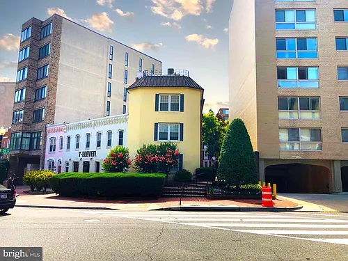 900 24th St NW Photo 1