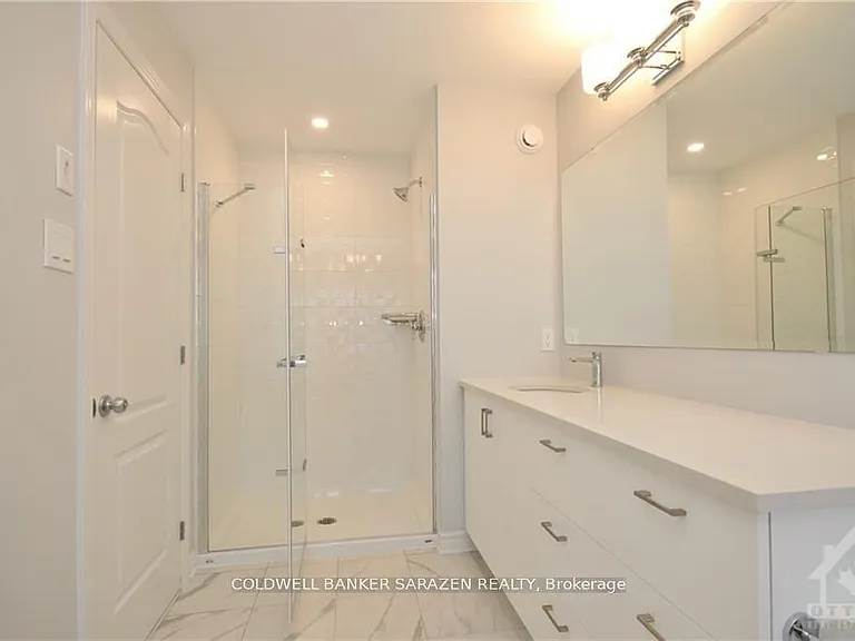 538 Sonmarg Cres — Photo 19