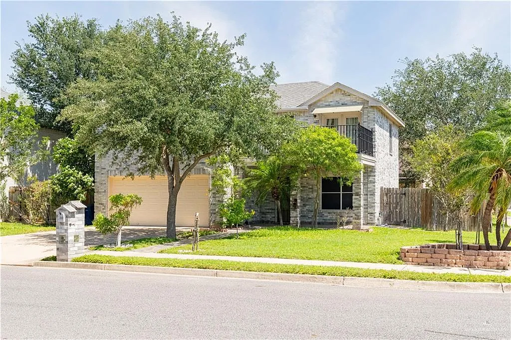 3 bed, 2.5 bath, 1853 sqft, $1,650 — Photo 1