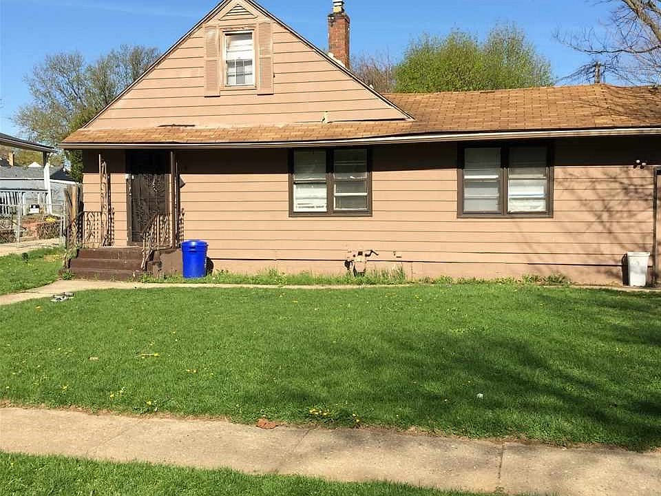 1st image of 1109 S Sunset Ave