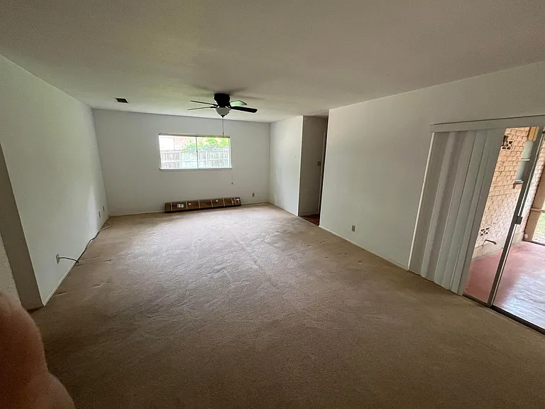 masterbedroom, custom blinds to be installed.