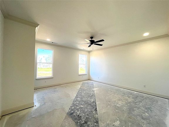 5th image of 4790 Cowboy St