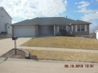 1812 Highcrest Dr, Saint Charles, MO