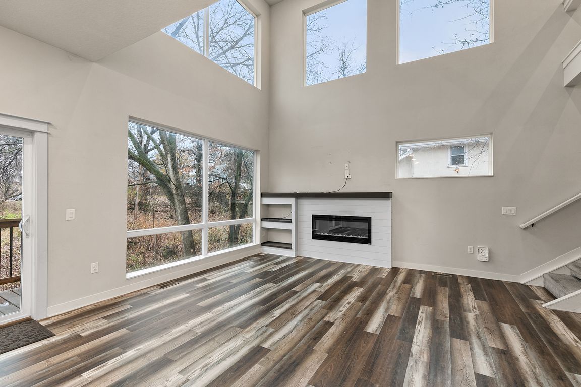 next background image