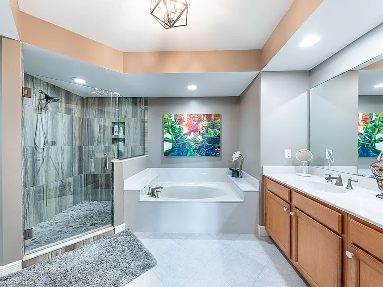 3313 Sunset Key Cir #402 — Photo 33
