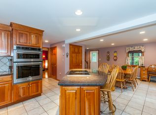 12 Plains Rd, Ipswich, MA 01938