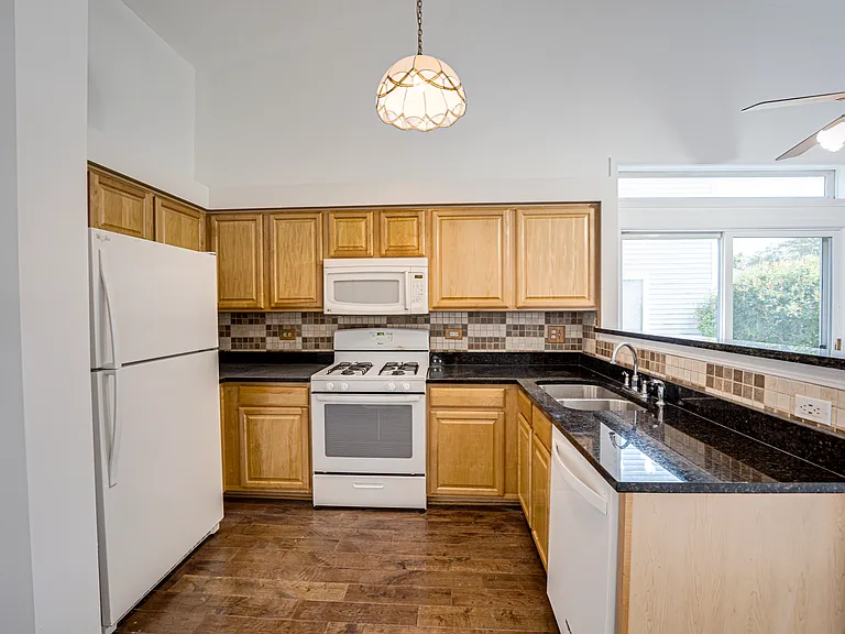 2884 Cedar Glade Dr — Photo 5