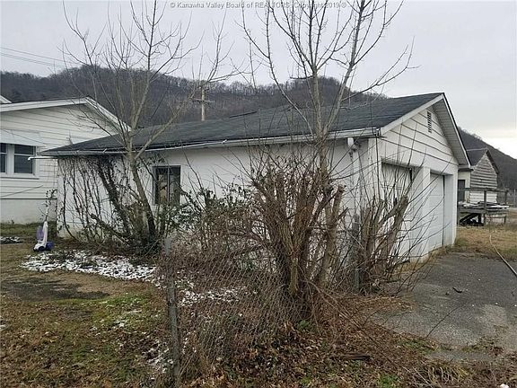 5th image of 4929 Midland Dr