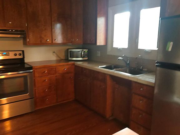 5th image of 234 Spartan Ave