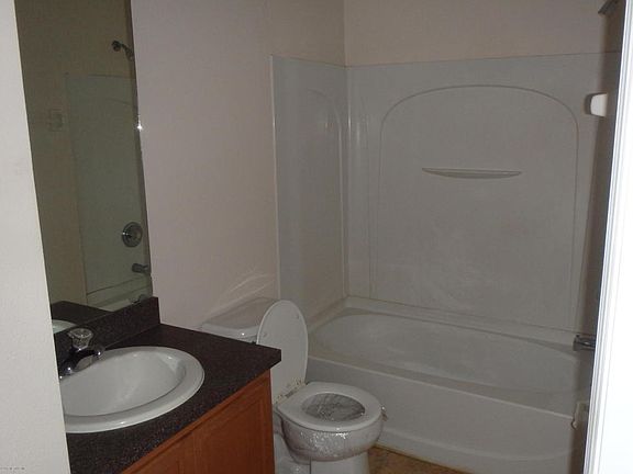 4th image of 10688 Academy Park Dr