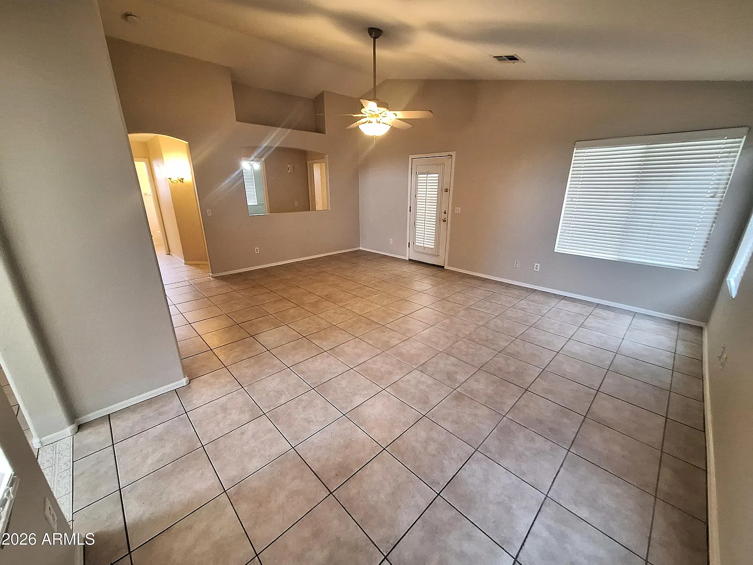 3 bed, 2.0 bath, 1250 sqft, $2,650 — Photo 4