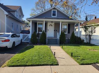 7 Coolidge Pl, Freeport, NY 11520