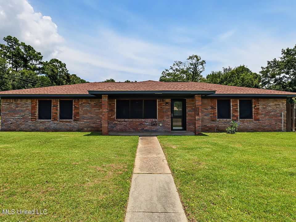 1st image of 631 Michelle Dr