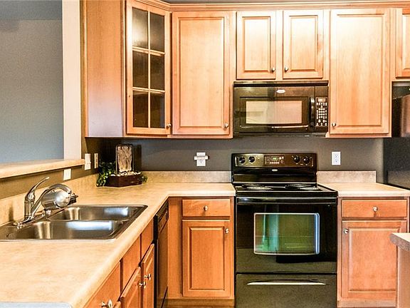 5th image of 11227 Hyde Pointe Ct #11227