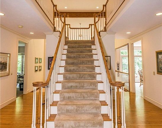 4th image of 7065 Bridlewood Dr