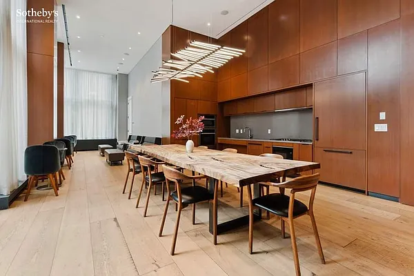 Rented by Sotheby's International Realty | media 20