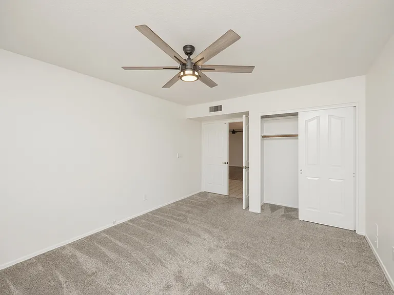 26009 S New Town Dr — Photo 14