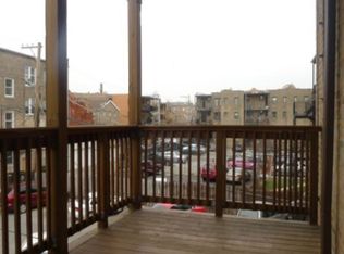 4024 N Sheridan Rd APT 2R, Chicago, IL 60613