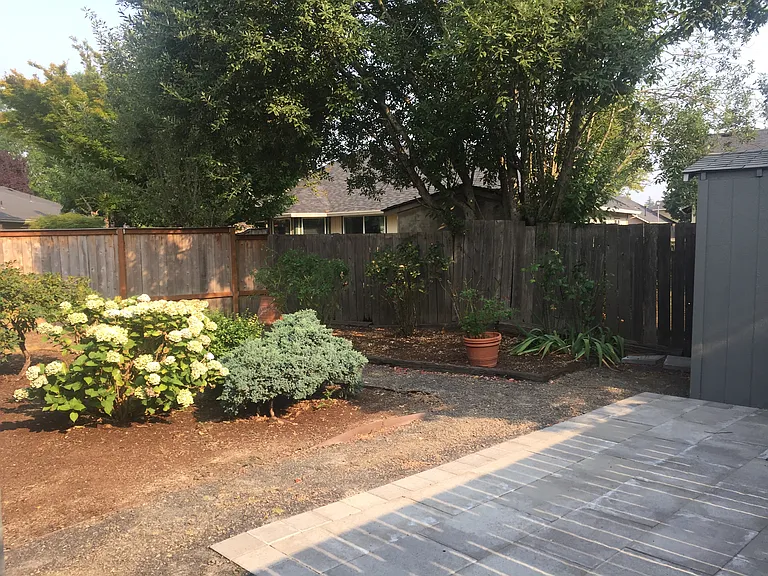 8587 SW Hamlet St — Photo 15