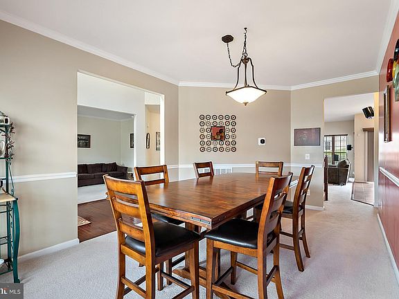4th image of 2276 Walnut Branch Dr