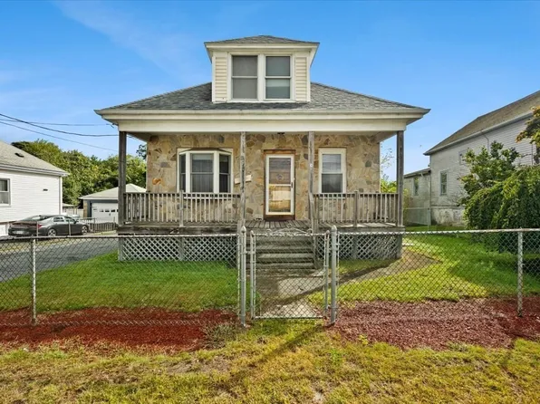 898 Church St, New Bedford, MA 02745