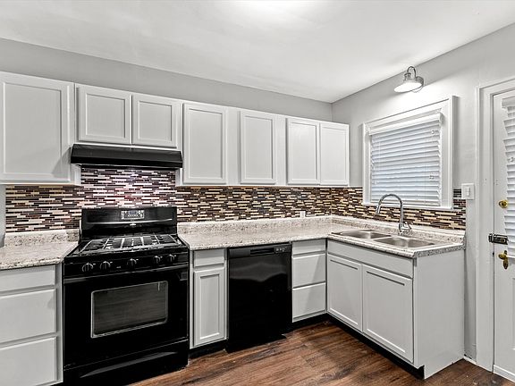 2nd image of 1901 Nicholasville Rd #2