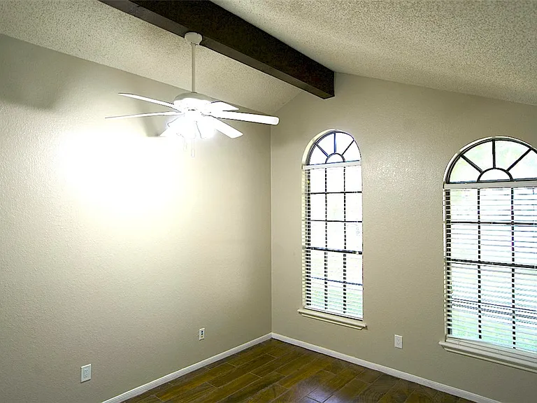 6133 Cumberland Cir — Photo 12