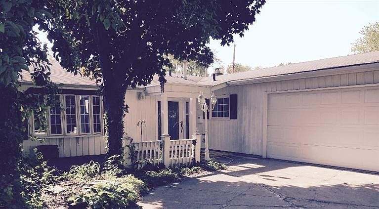 1st image of 936 N Arbogast Ave