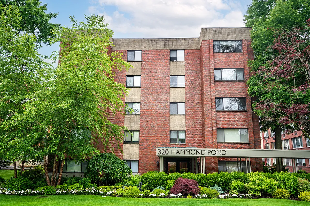 Building Photo - Hammond Pond Pkwy