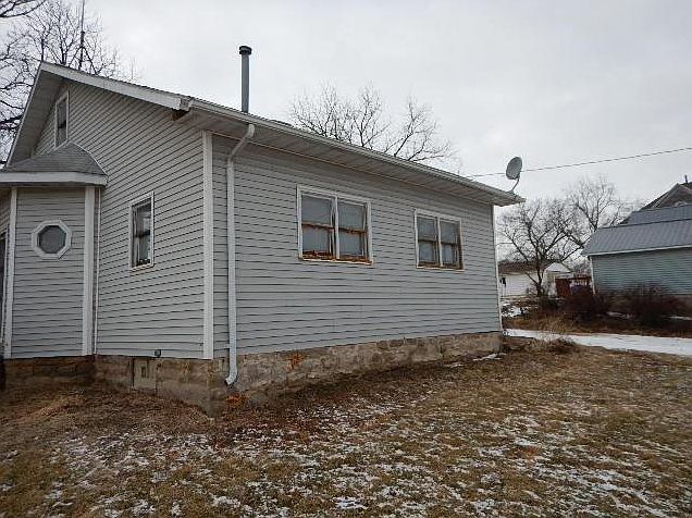 2nd image of 401 Resident St
