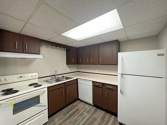 4th image of 2404 Marquette Rd APT 7