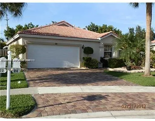 24 Gables Blvd Photo 1