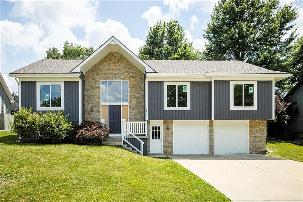 423 SW Windmill Ln, Lees Summit, MO 64082 | Zillow