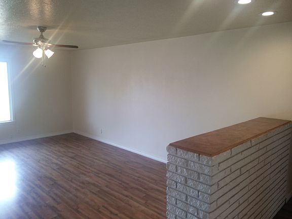 2nd image of 825 Kathie Dr