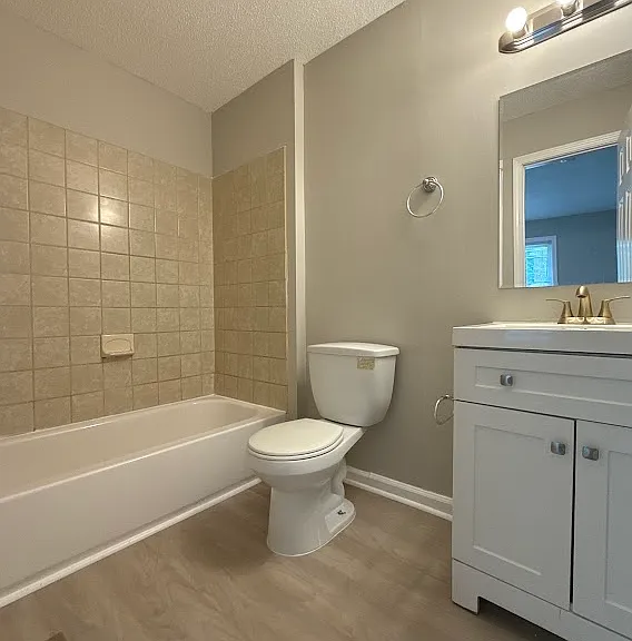 1376 Lockwood Dr SW — Photo 11