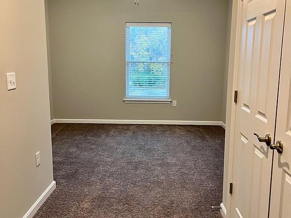 Master Bedroom in 2 Bedroom on 2nd/3rd floor