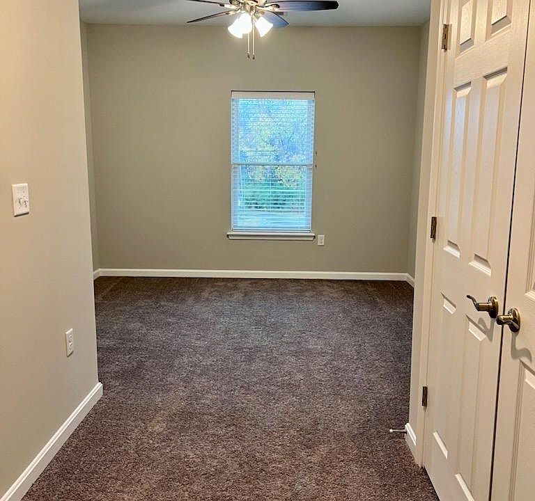 Master Bedroom in 2 Bedroom on 2nd/3rd floor