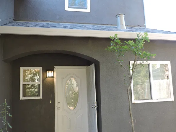 4725 9th Ave Unit B, Sacramento, CA 95820