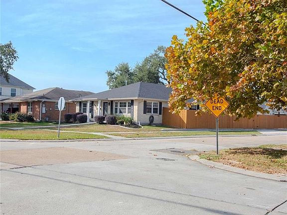 2nd image of 3520 Lake Villa Dr