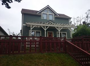 741 N 75th St, Seattle, WA 98103