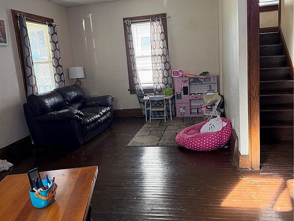 3rd image of 75 E Ido Ave