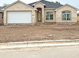 713 Eagle Pass Dr, Salado, TX 76571
