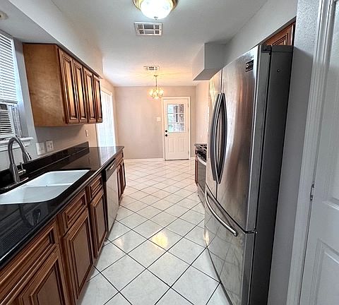 4th image of 3821 Charles Dr