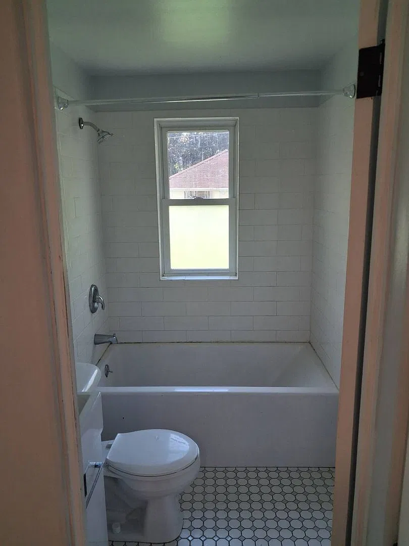 3167N81stM — Photo 3