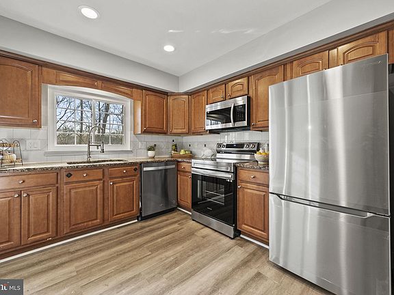 2nd image of 14944 Ampstead Ct