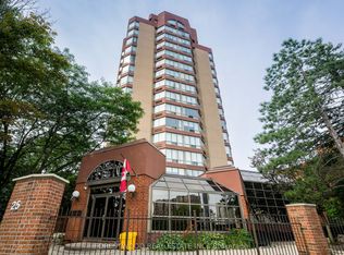 25 Fairview Rd W #UPH4, Mississauga, ON L5B3Y8