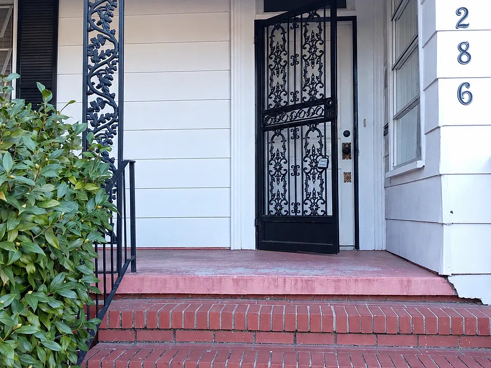 286 Forest Ave