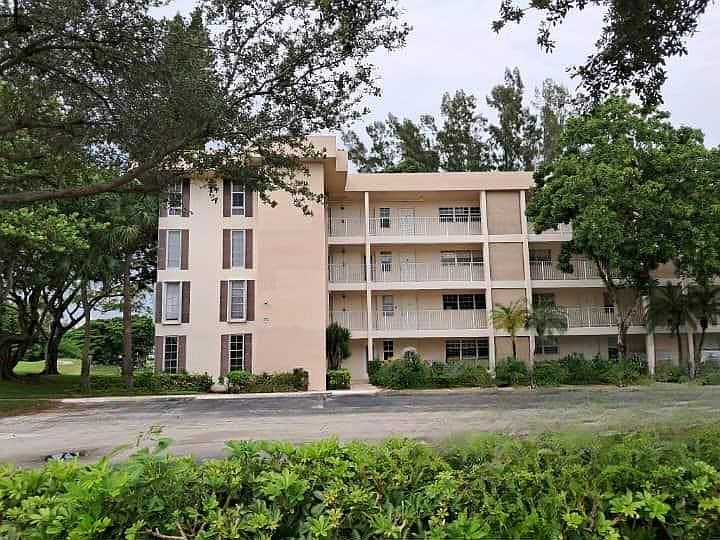 1st image of 3051 S Palm Aire Drive #110