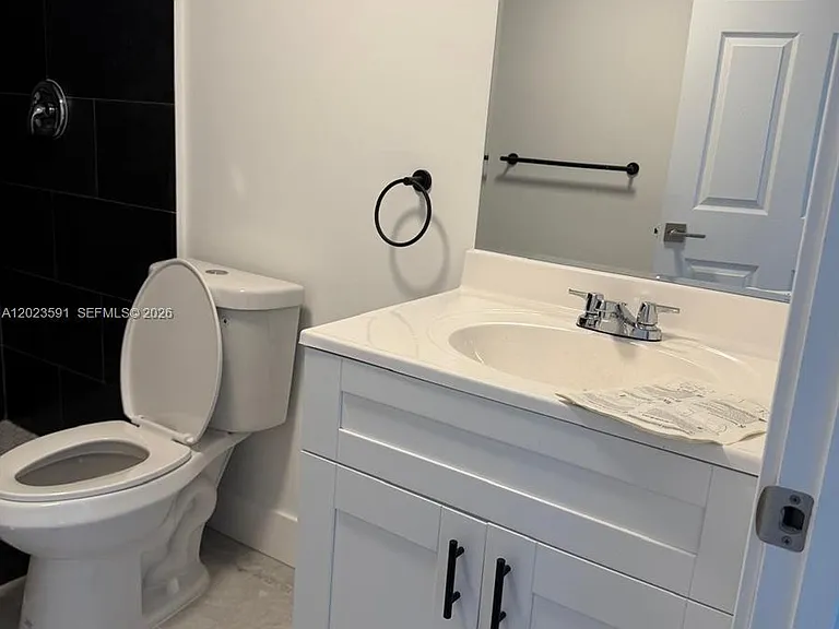 147 NW 59th St #206 — Photo 32